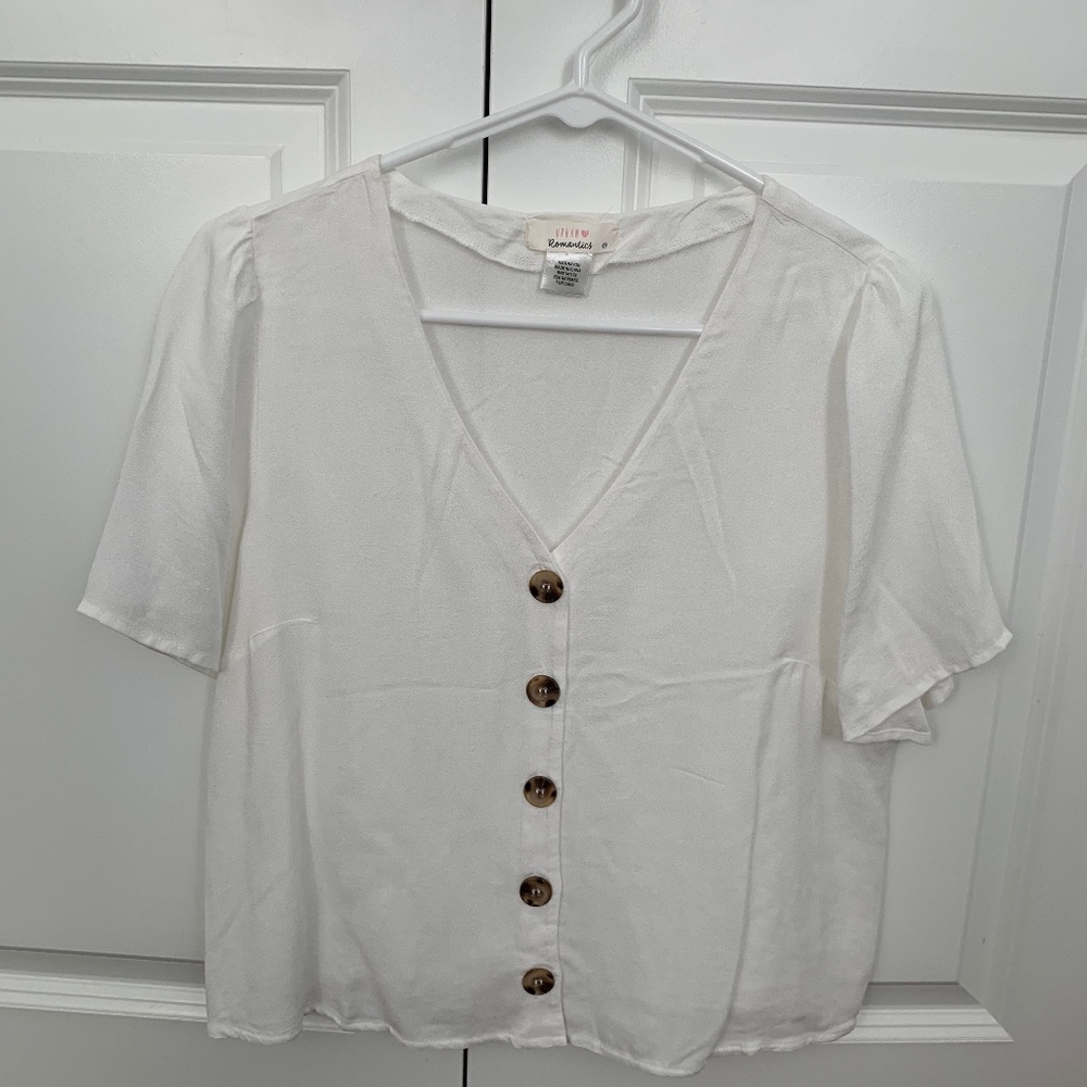 White button short-sleeve blouse - Medium